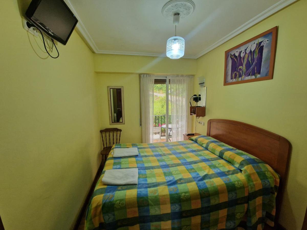 Pension Tximistarri ซานเซบาสเตียน ภายนอก รูปภาพ